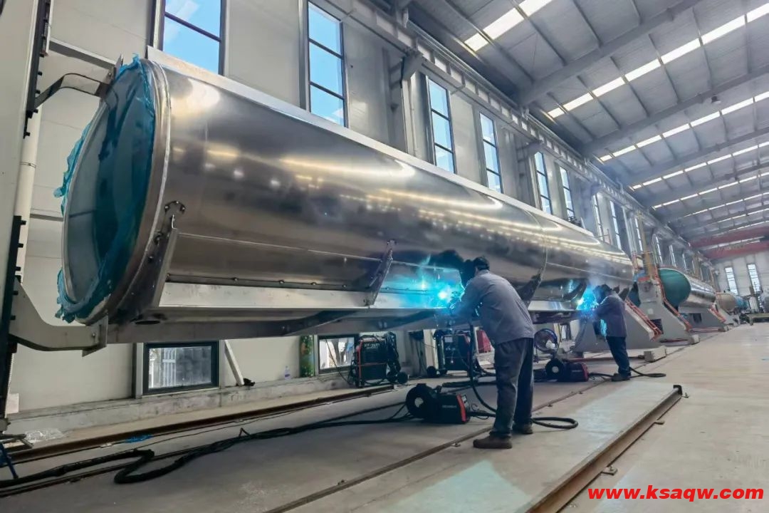 战高温保交付！曙岳公司罐车生产线活力全开