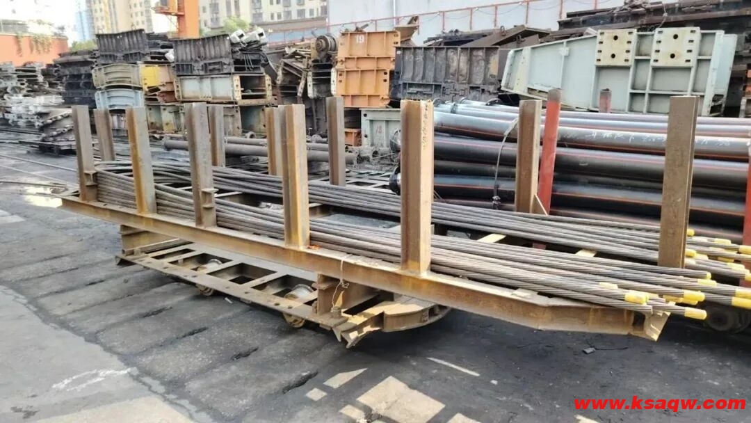 【创新创效】维修队设计加工井下锚索专用车，助力工程高效推进