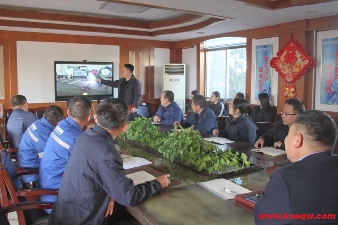 蒋庄煤矿选煤厂“慧眼识隐患 铸基战年终”隐患识图活动 筑牢安全防线