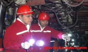 集团公司董事长蔡军到胜利煤矿进行夜查