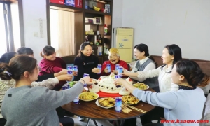 下峪口矿为独居老人暖心庆生