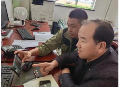 羊场湾煤矿积极组织基层各单位收听收看烈士纪念日向人民英雄敬献花篮仪式直播