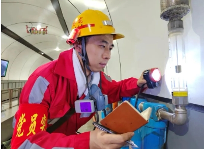 陕煤曹家滩矿业公司：以坚守岗位向祖国献礼，用实干担当向祖国告白