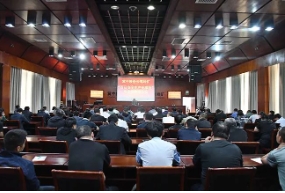 云驾岭矿吹响决战四季度安全无事故“号角”