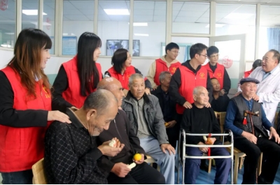 韩城矿业：九九重阳节 敬老爱老情意浓