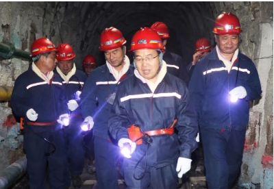 李毛到六矿调研督导安全生产工作
