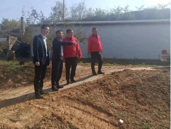 公司到下峪口矿调研《井上下定向钻孔分段压裂区域瓦斯超前治理技术研究》