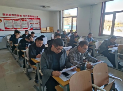 汾源煤业公司工会开展四季度职工满意度问卷调查