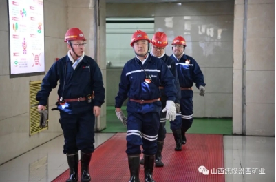屈平到正新公司和善煤矿督导检查工作