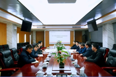 凉水井矿业公司举行矿井顶板事故专项应急演练