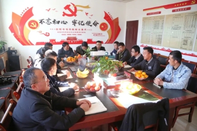 红会一矿团委召开新入职青工座谈会