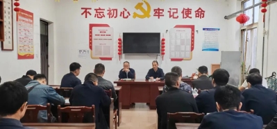 平煤股份六矿掘进二队全力拧紧“安全阀”