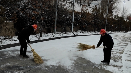 魏墙煤业公司：雨雪无情人有情，加强措施保安全