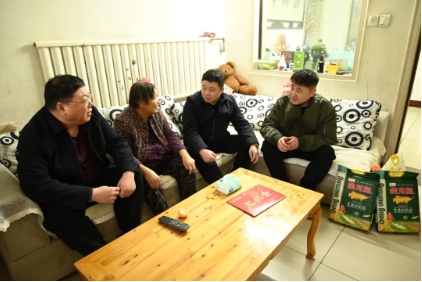 李远清带队走访慰问安居煤矿职工