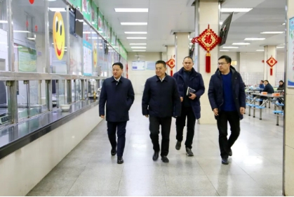 何东升到城郊煤矿调研指导消防安全工作