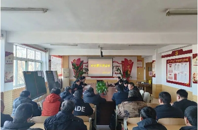 翟镇煤矿：拧紧节前“安全弦”