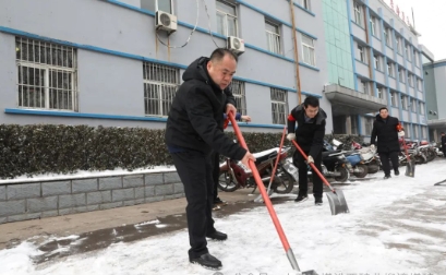 雪停就是号角 柳湾煤矿战风雪在行动