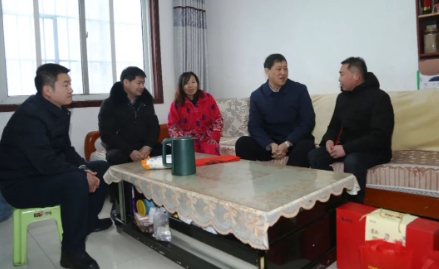 平煤股份六矿领导分组开展新春慰问活动