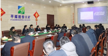 我矿组织观看煤矿安全警示教育片