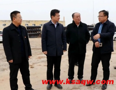 杨恒到耿村煤矿调研时强调：守好守牢安全生产的红线底线生命线