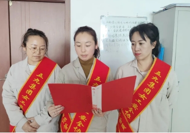 胜利煤矿工会女工委开展“安全到底为了谁”主题宣教活动