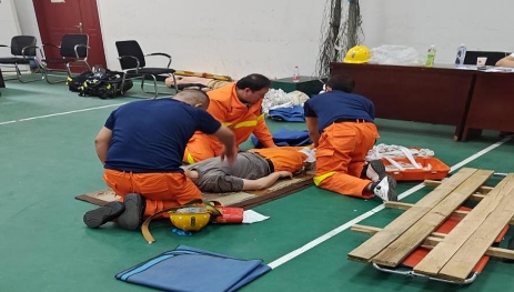 大唐龙王沟煤矿救护队员圆满完成复训 筑牢安全新防线