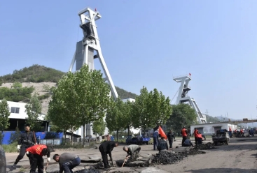 山西金地赤峪煤矿党员奉献工程助力雨季“三防”