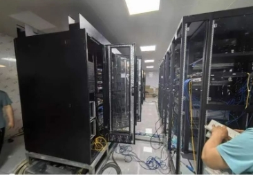 下峪口矿数据中心机房“乔迁新居”