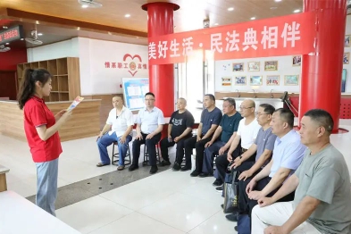 孙村煤矿：《民法典》宣传进区队 “典”亮美好生活