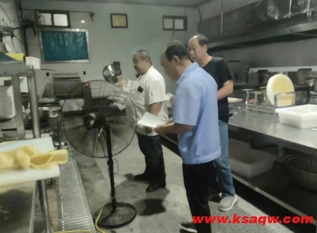【基层动态】聚焦关键区域 深化食堂隐患排查