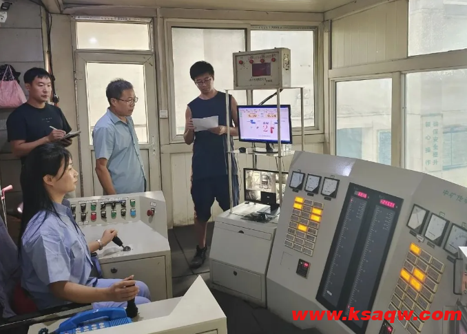 四矿举办主提升司机操作工技术比武
