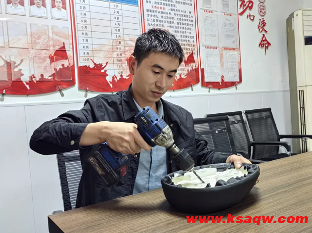 【基层动态】废旧材料变身生产“利器”
