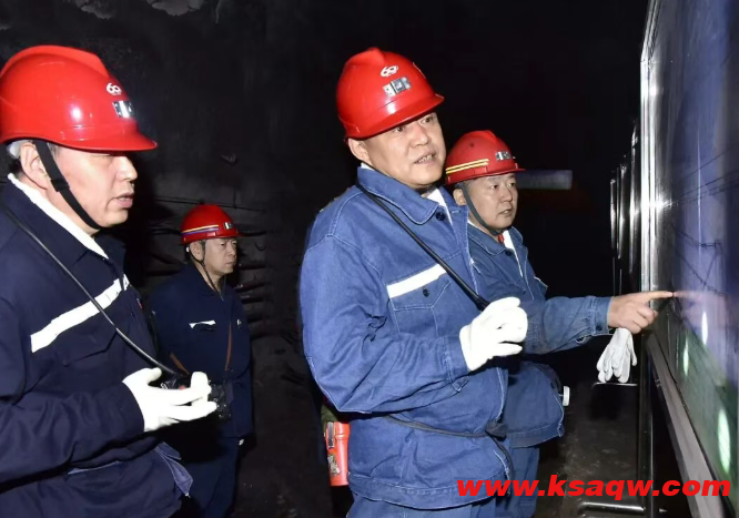 杨卫东深入新兴矿检查安全生产工作时强调 认真谋划生产接续 促进安全高效生产