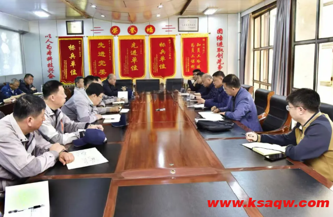 杨卫东深入机电总厂调研时强调 发挥专业化队伍优势 助推企业高质量发展