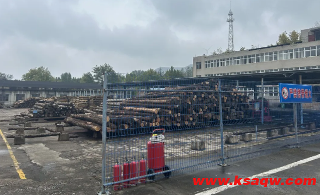 QQ20251028-103013