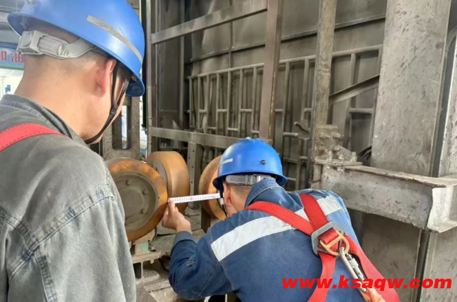 班组攻坚破难题！运河煤矿运转工区创新赋能 筑牢检修安全防线