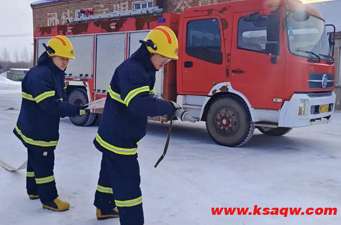 集团公司矿山救护队开展消防设备设施专项检查